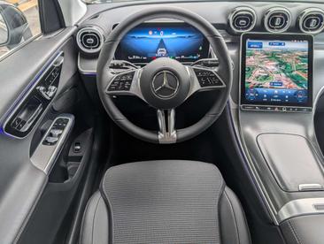 Mercedes GLC 220 D — photo 15