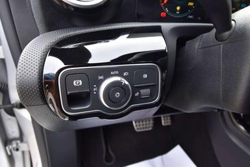 Mercedes CLA Berline 250 E — photo 14