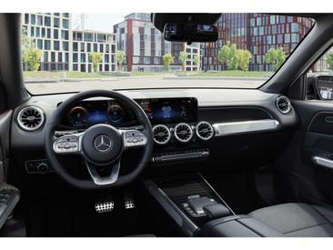 Mercedes EQB 300 4MATIC — photo 6