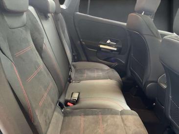 Mercedes GLA 200 — photo 12