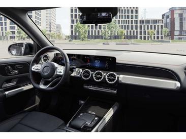 Mercedes EQB 300 4MATIC — photo 8