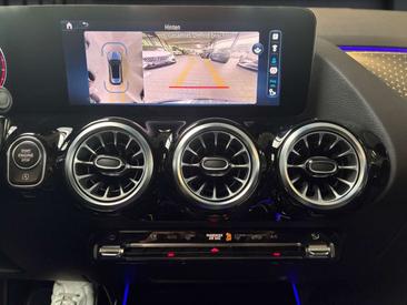 Mercedes GLA 200 — photo 14