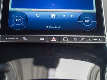 Mercedes GLC 220 D — photo 24