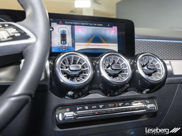 Mercedes EQB 250 — photo 20