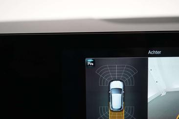 Mercedes GLA 200d — photo 29