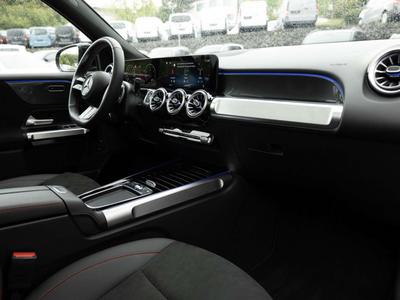 Mercedes GLB 200