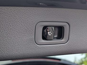Mercedes GLC 220 D — photo 26