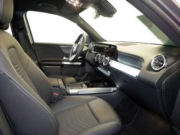 Mercedes GLB 200d — photo 3