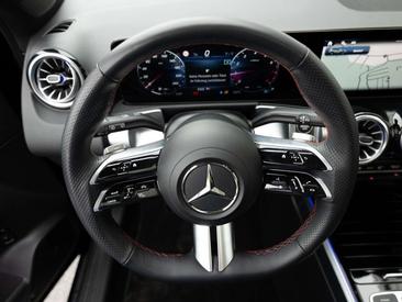 Mercedes GLB 200 — photo 9