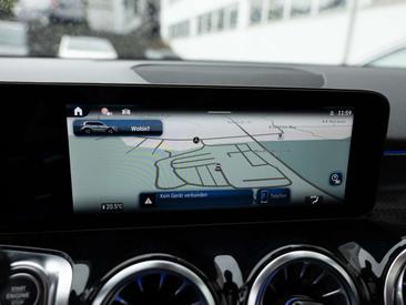 Mercedes GLB 200 — photo 10