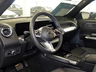 Mercedes GLB 200d — photo 8