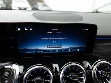 Mercedes GLB 200 — photo 12