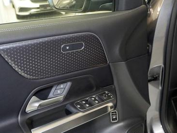 Mercedes GLB 200d — photo 9