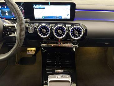 Mercedes CLA Berline 200 D — photo 11