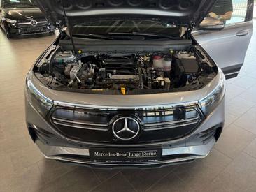 Mercedes EQB 250 — photo 23
