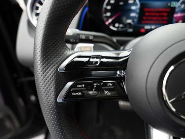 Mercedes GLB 200 — photo 18