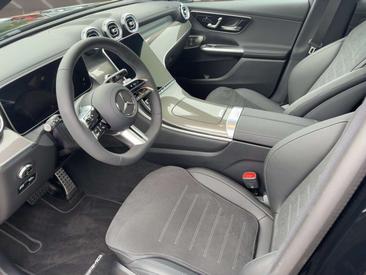 Mercedes GLC 300 D — photo 10