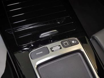Mercedes CLA Berline 250 E — photo 19
