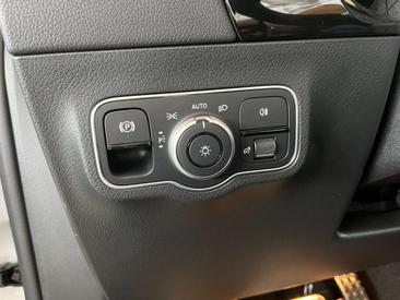 Mercedes GLA 200 — photo 19