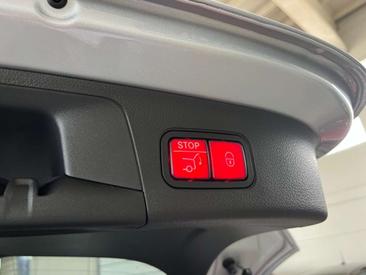 Mercedes GLA 200 — photo 21