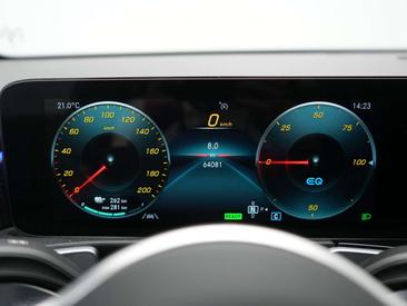 Mercedes EQB 300 4MATIC — photo 18