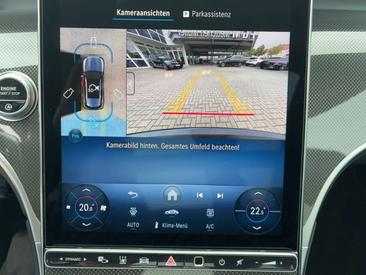 Mercedes GLC 300 D — photo 20