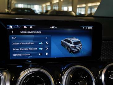 Mercedes GLB 180 — photo 13