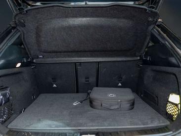 Mercedes EQA 250 — photo 15