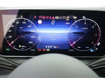 Mercedes GLC 220 D — photo 12