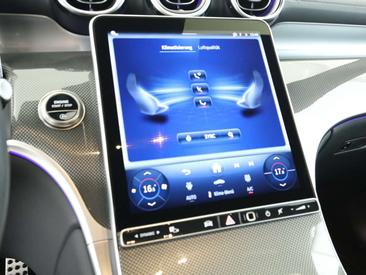 Mercedes GLC 220 D — photo 14