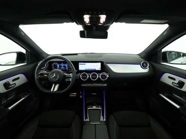 Mercedes GLA 200d — photo 19