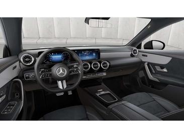 Mercedes CLA Berline 200 D — photo 8