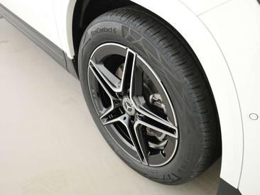 Mercedes GLA 200d — photo 22