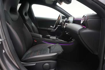Mercedes CLA Berline 220 D — photo 6