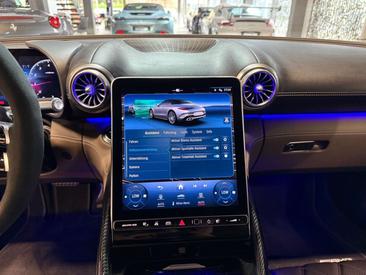 Mercedes SL Cabriolet 63 4MATIC+ — photo 21