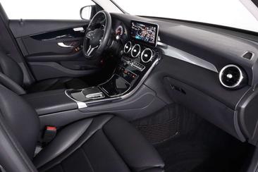 Mercedes GLC 300 D — photo 15