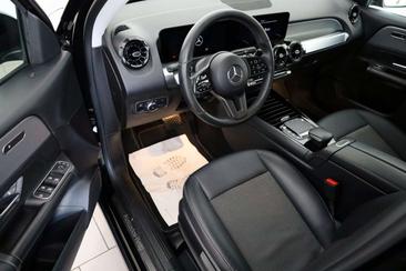 Mercedes GLB 200 — photo 8