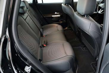 Mercedes EQA 250 — photo 5