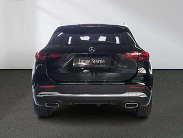 Mercedes GLA 200 — photo 4