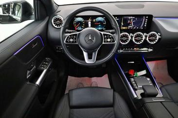 Mercedes EQA 250 — photo 9