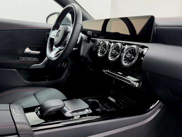 Mercedes CLA Berline 250 E — photo 12