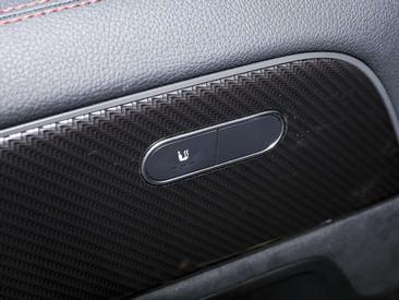 Mercedes GLA 200 — photo 8