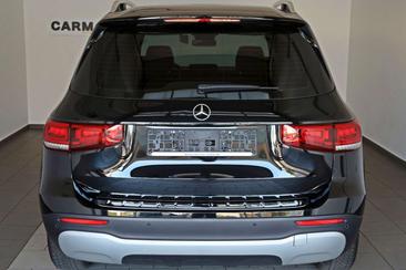 Mercedes GLB 200 — photo 22