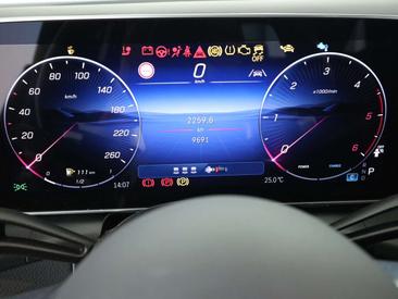 Mercedes GLC 220 D — photo 12