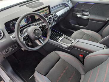 Mercedes GLB 200d — photo 16