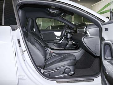 Mercedes CLA Berline 200 — photo 5
