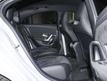 Mercedes CLA Berline 200 — photo 6