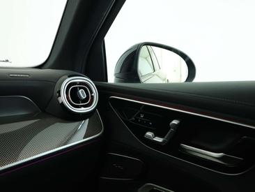 Mercedes GLC 220 D — photo 16