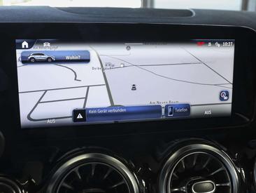 Mercedes GLA 200 — photo 12