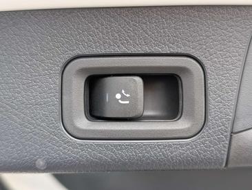 Mercedes GLB 200d — photo 25